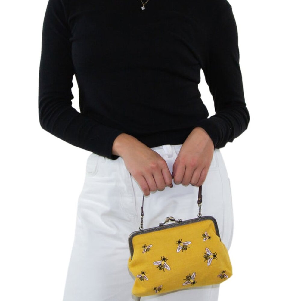 Bees Vintage Themed Kisslock Purse - Picture 3 of 7